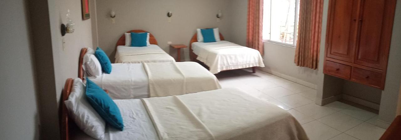 Hotel Palmeras Galapagos Puerto Ayora  Kültér fotó