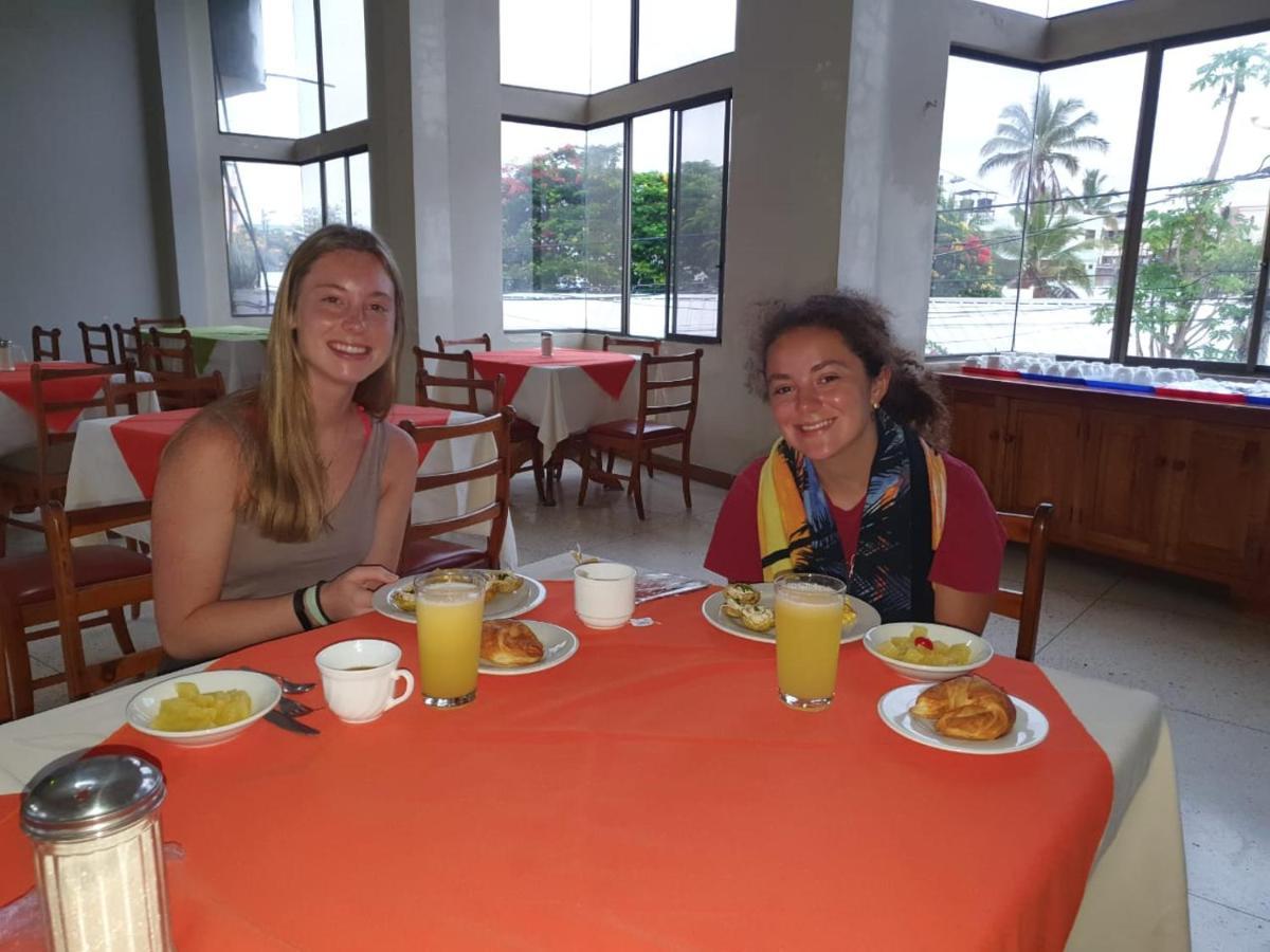 Hotel Palmeras Galapagos Puerto Ayora  Kültér fotó